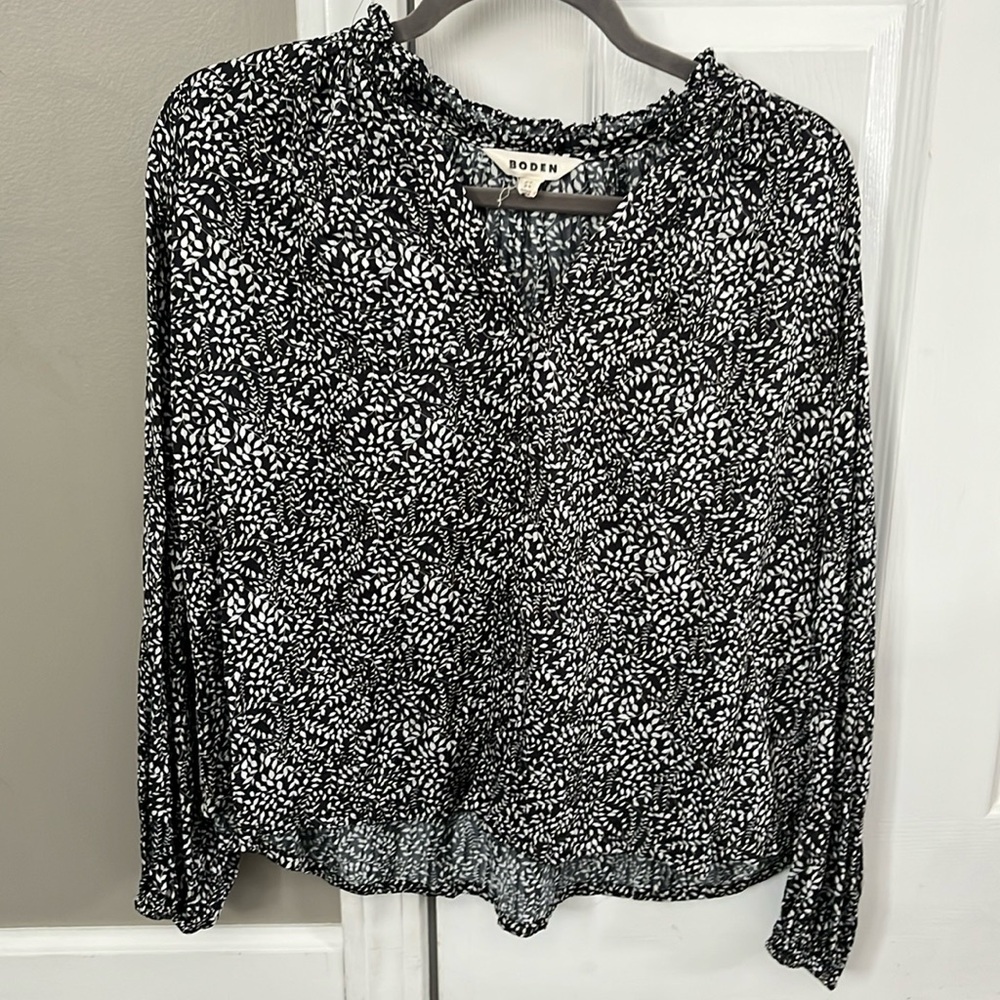 Boden Blouse in Leaf Botanical Fern Print